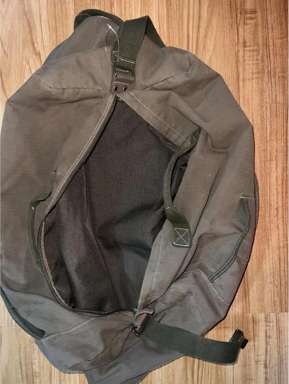 Vintage Gap duffle bag